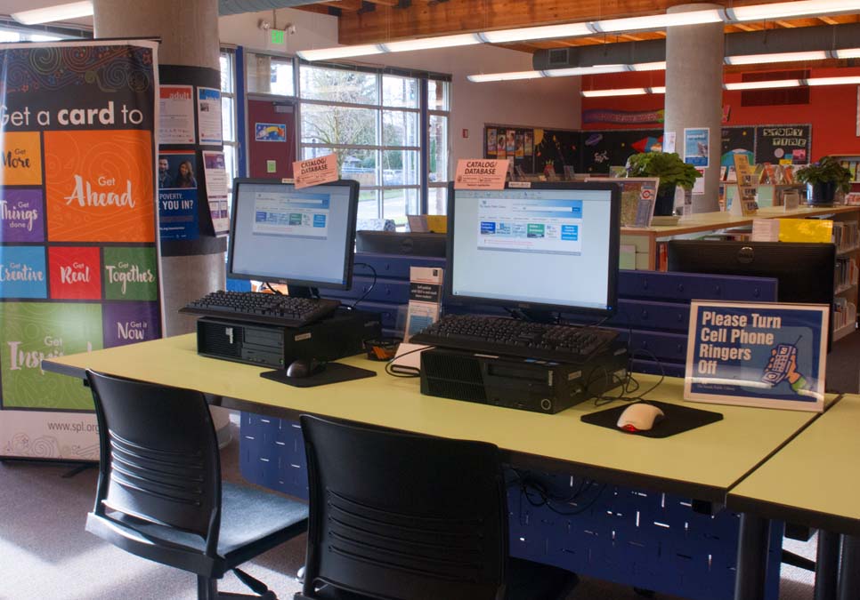 Public computer area at the NewHolly Branch